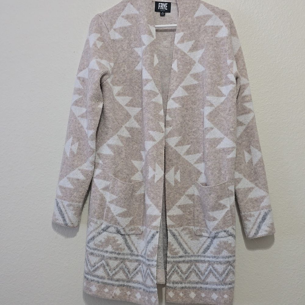 Frye M Women's L Small Tan Aztec Tribal Patterned Cozy Cardigan Sweater